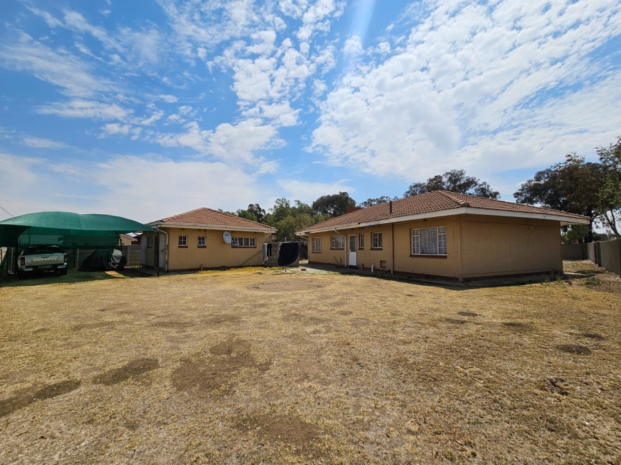 3 Bedroom Property for Sale in Lakeview Free State